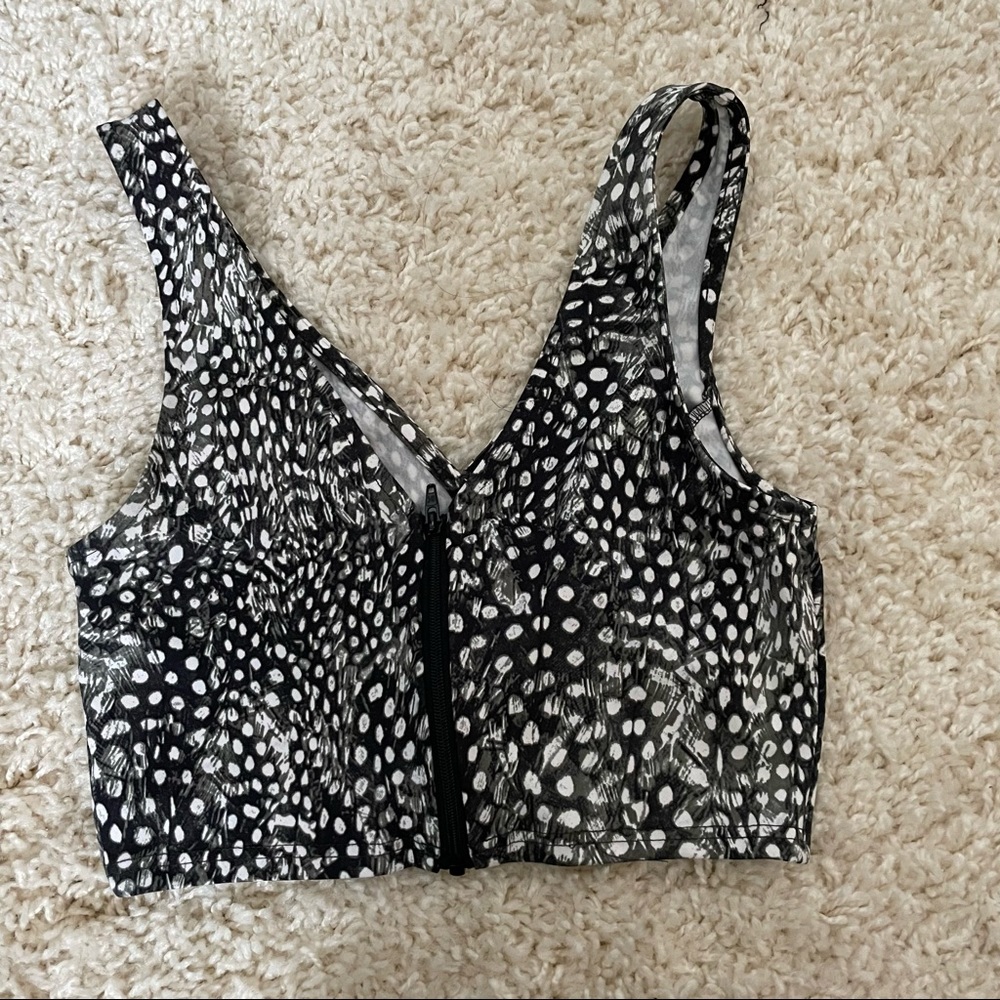 Crop top
